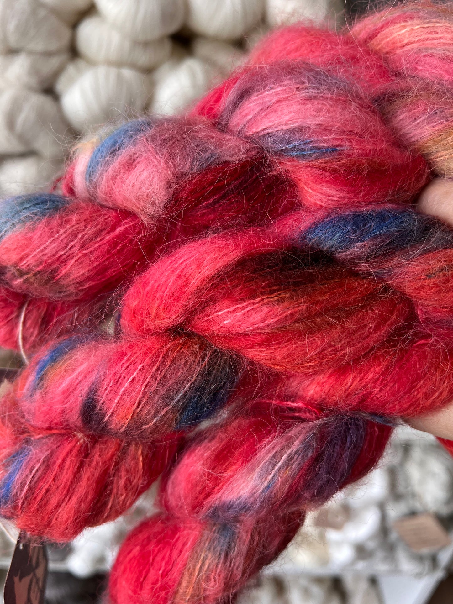 Sekin Håndfarvet Suri Alpaca 50g - Bærsymfoni