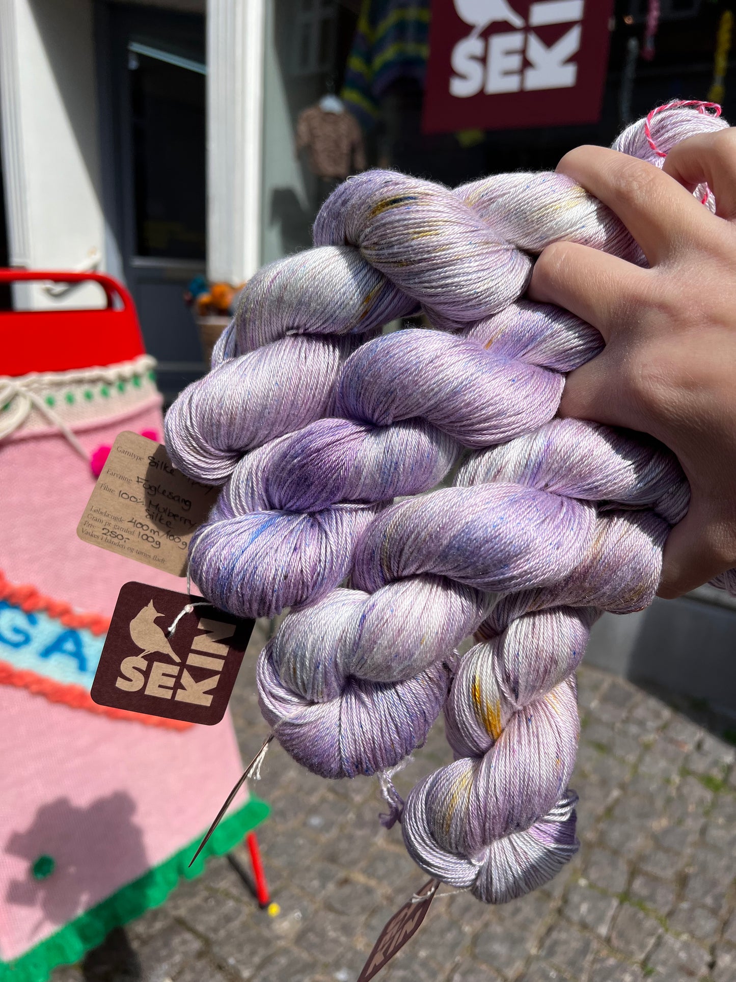 Sekin Håndfarvet Silke 4ply 100g - Fuglesang