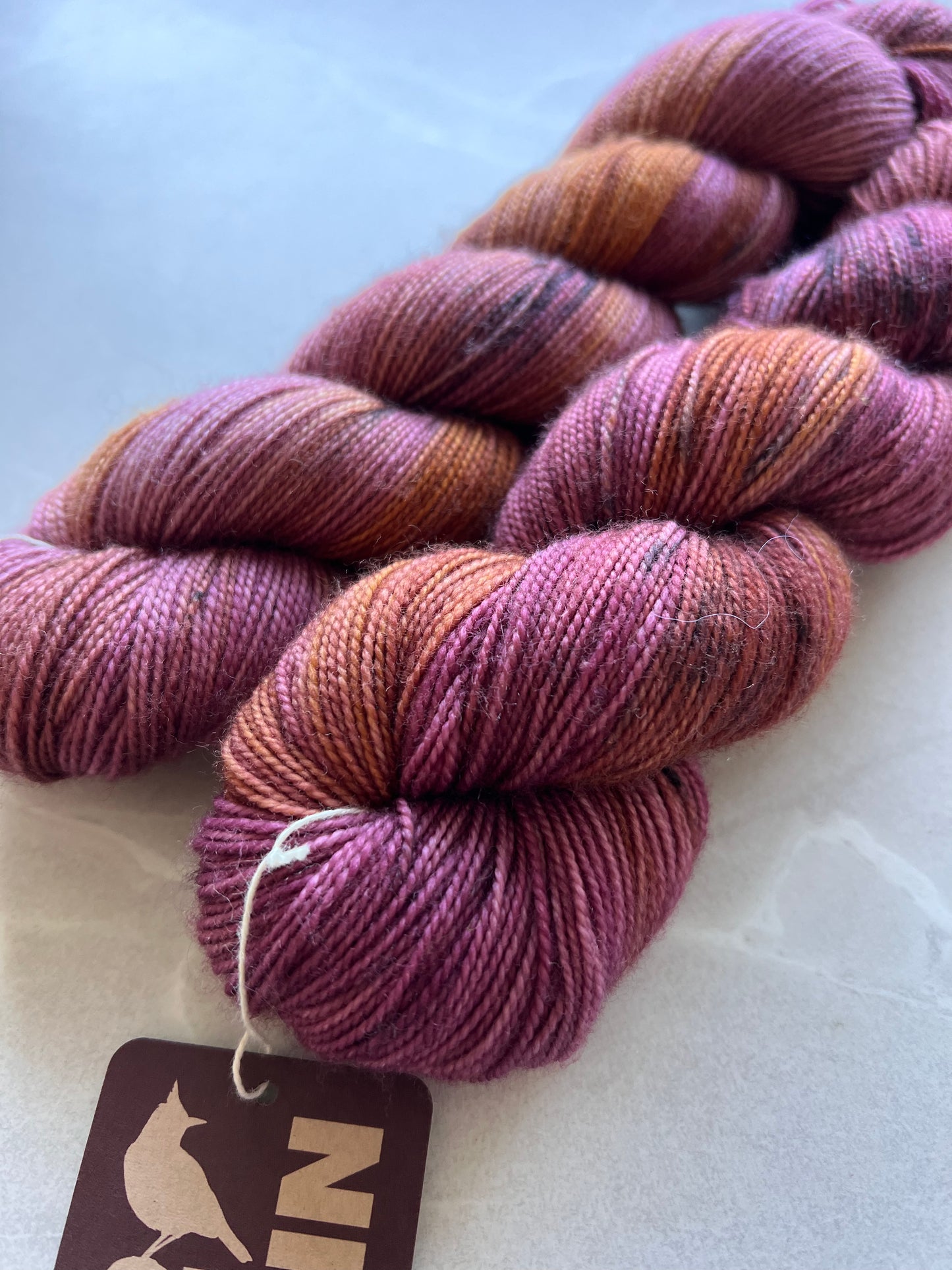 Sekin Håndfarvet Twisted Sock 100g - Sensommer