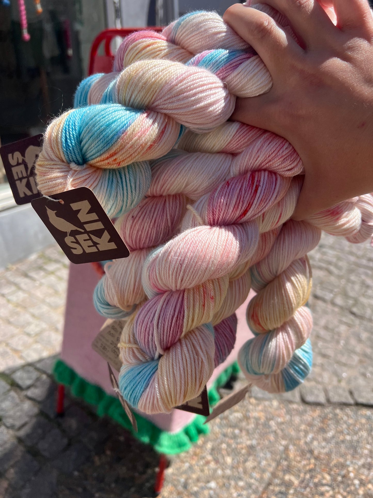Sekin Håndfarvet Silke Merino DK 100g - "Pastel Party”