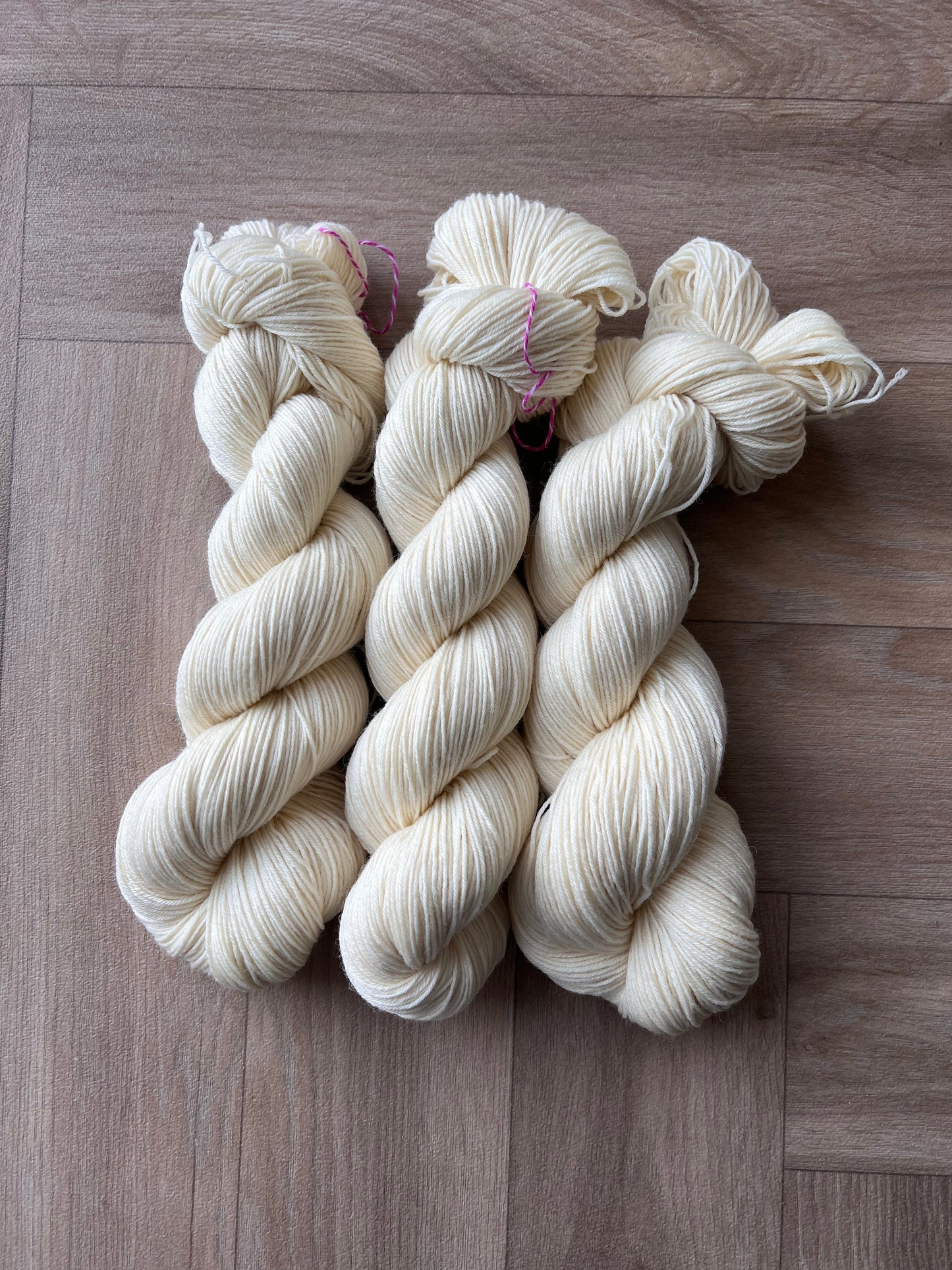 BFL (Bluefaced Leicester Wool) 100g - 4ply Sekin