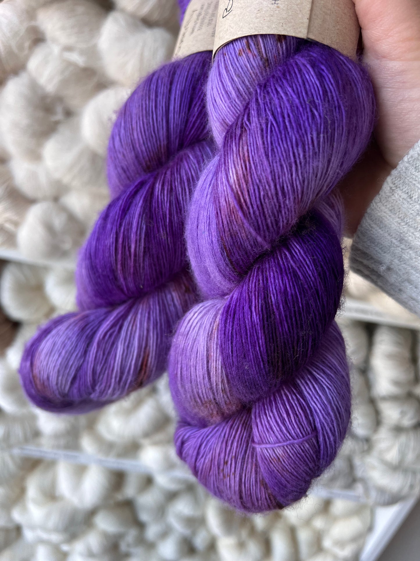 Sekin Håndfarvet Merino Single Lace 100g - "Butterfly"