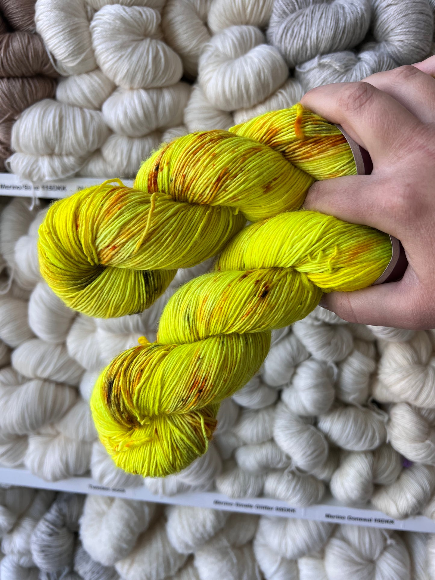 Sekin Håndfarvet Merino Single 100g - "Fuorescent Banana"