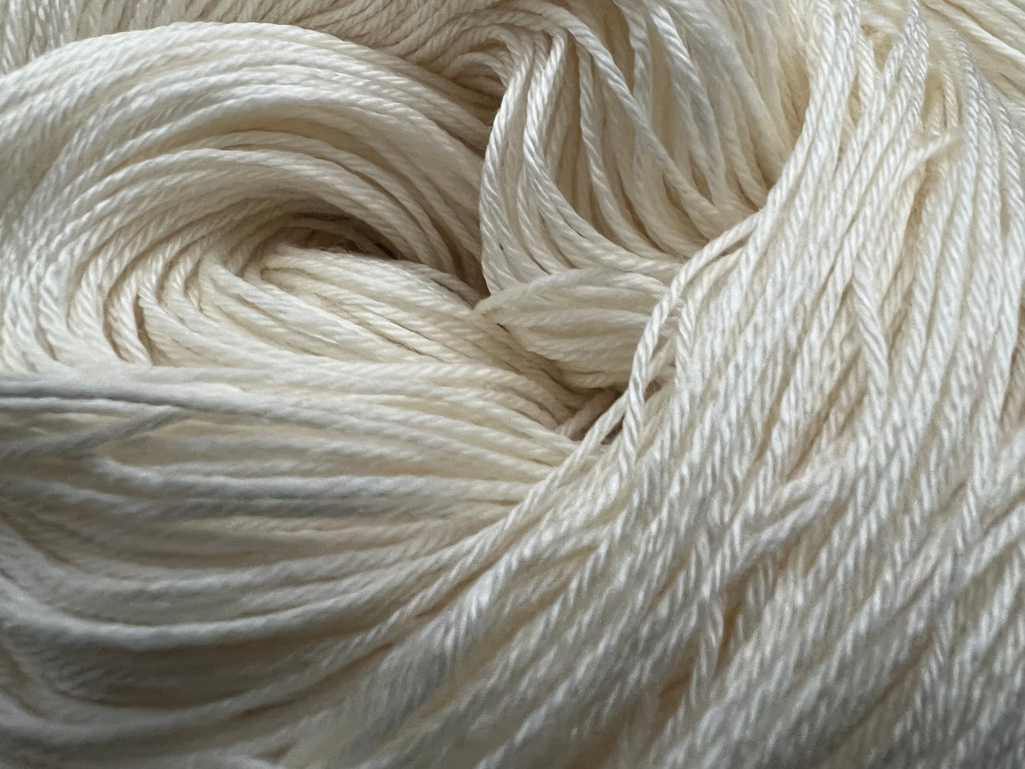 50% Silke 50% Merino 4ply 100g