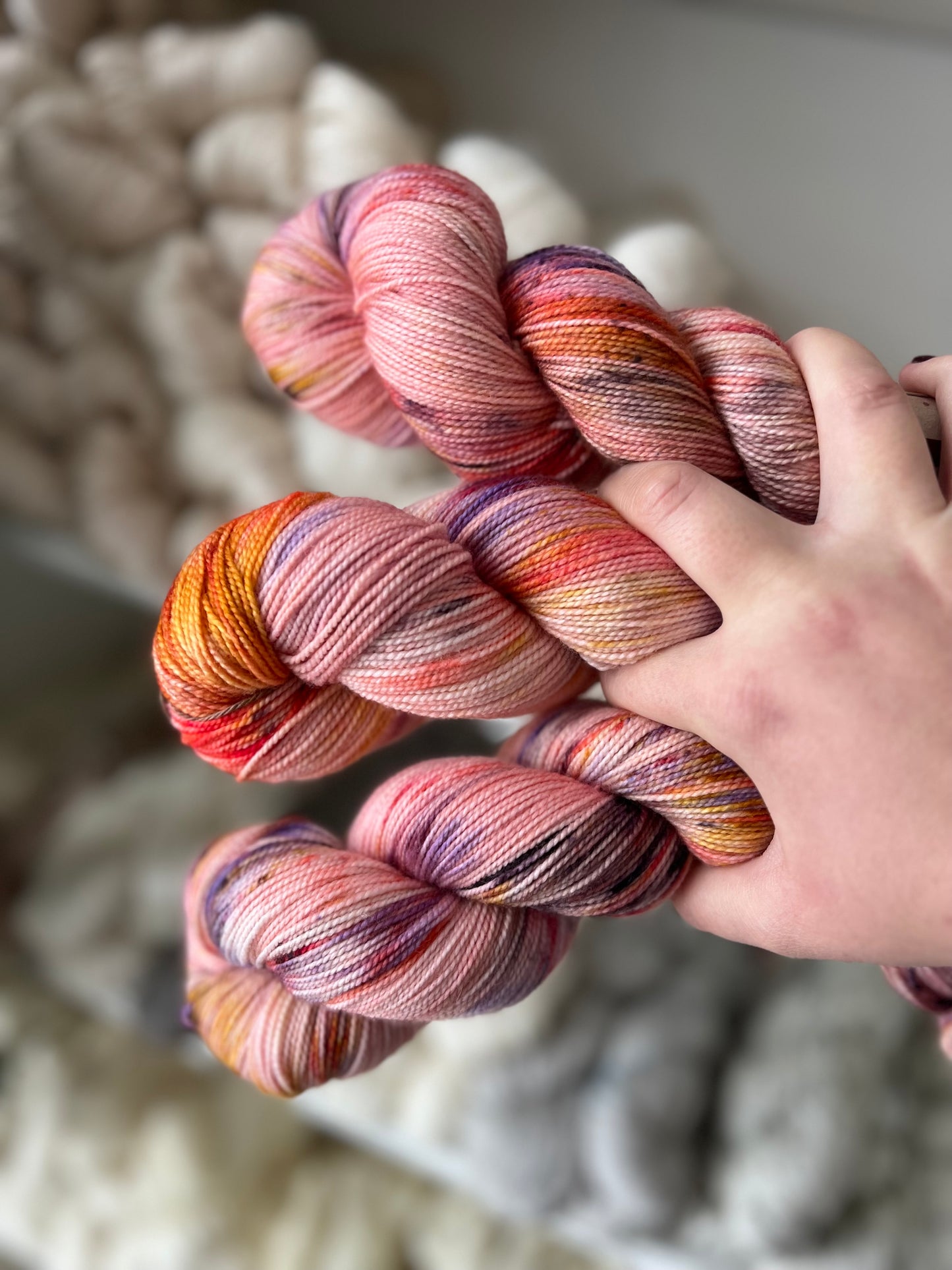 Sekin Håndfarvet Twisted Sock 100g - "Aftensol"