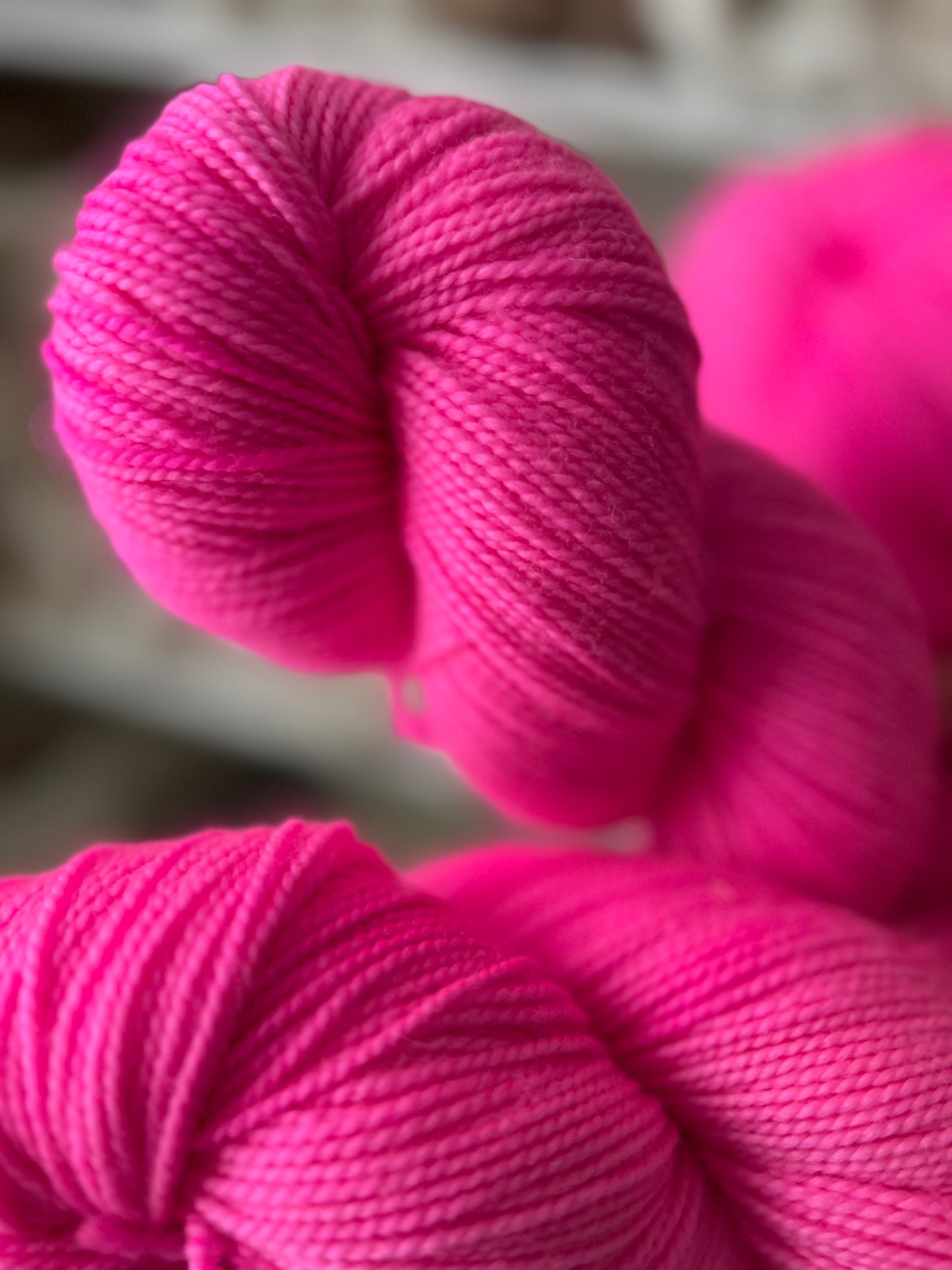 Sekin Håndfarvet Twisted Sock 100g - "Pink Panther"