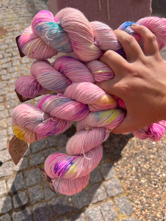 Sekin Håndfarvet Merino Single m. Glitter 100g - Unicorn