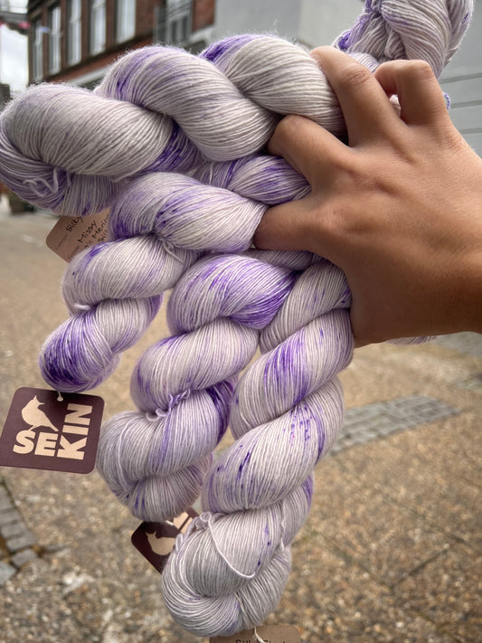 Sekin Håndfarvet Silky Single 100g - Missy