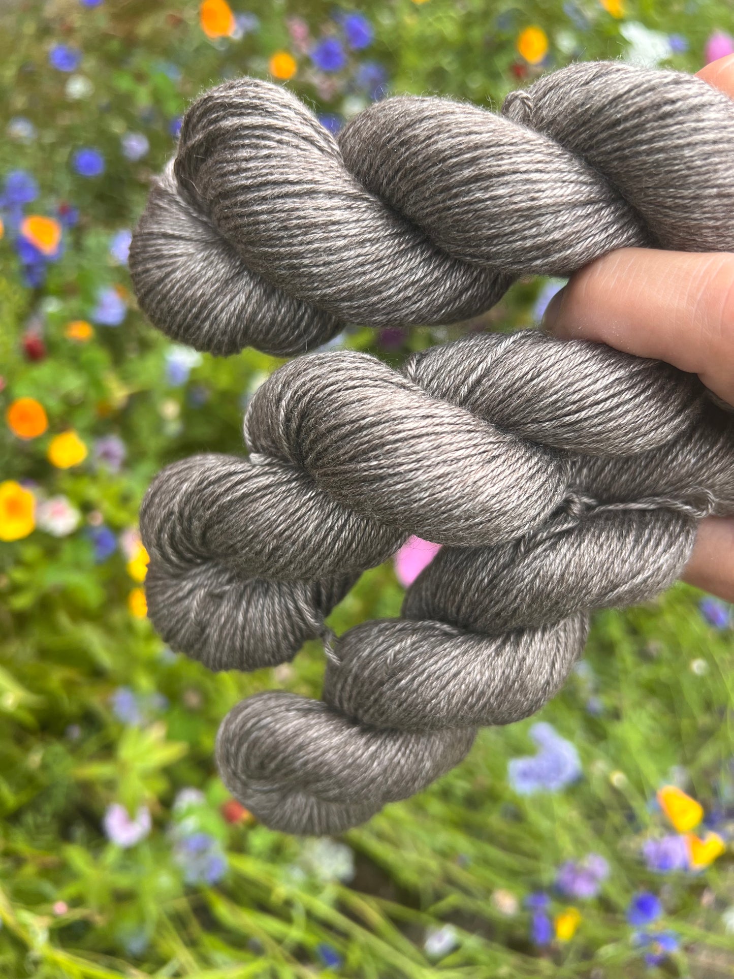 50% Yak 50% Silke 4ply 50g