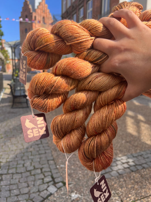 Sekin Håndfarvet Silke Merino DK 100g - "Relax”