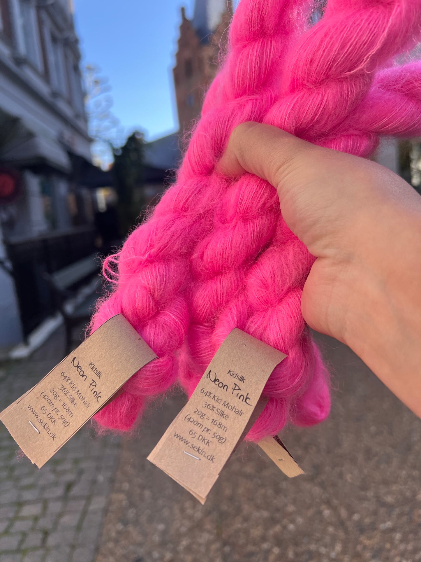 Sekin Basic Silke Mohair 20g - Neon Pink