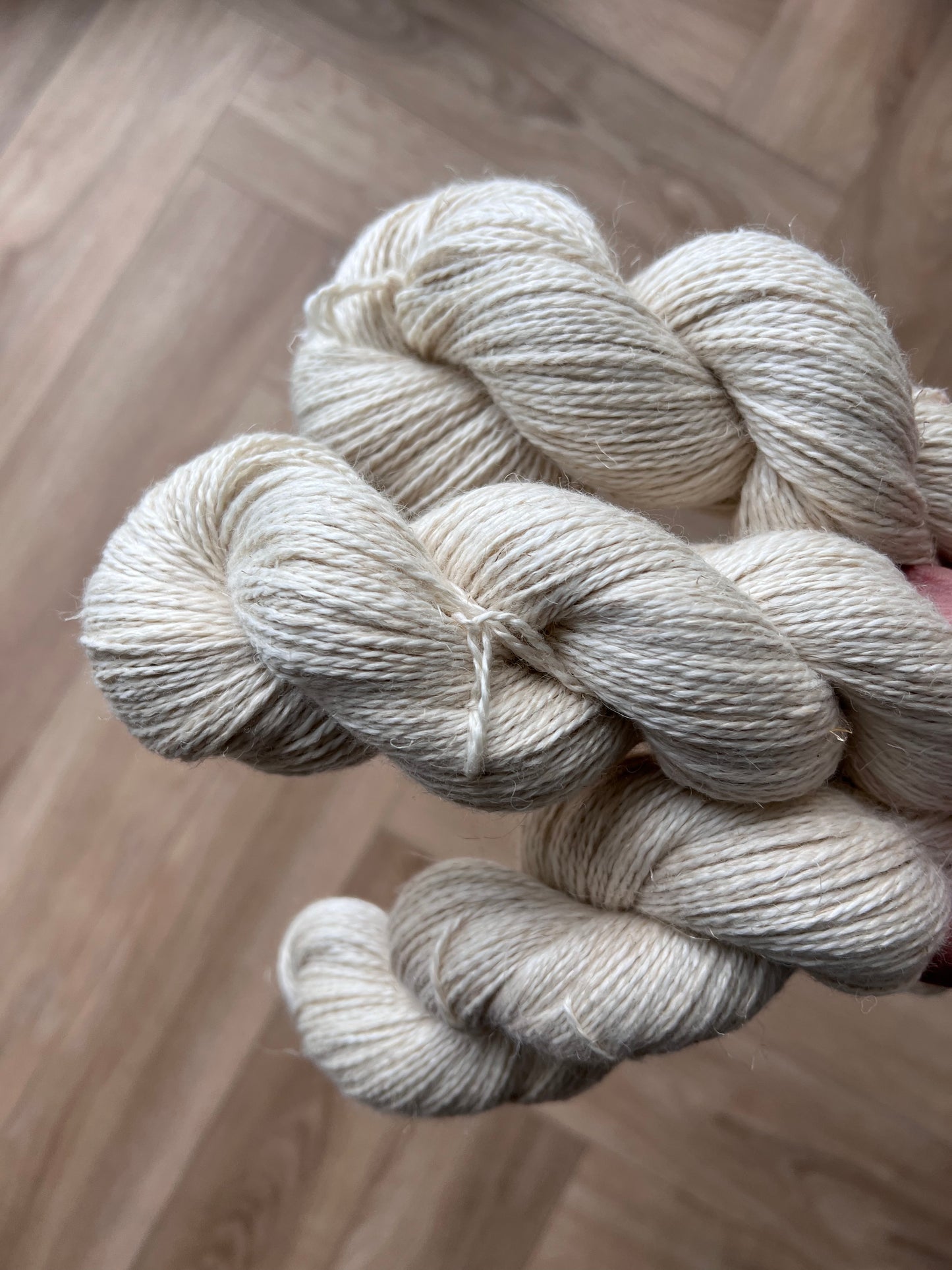 Baby Alpaca/Silke/hør DK 100g - 5/2nm