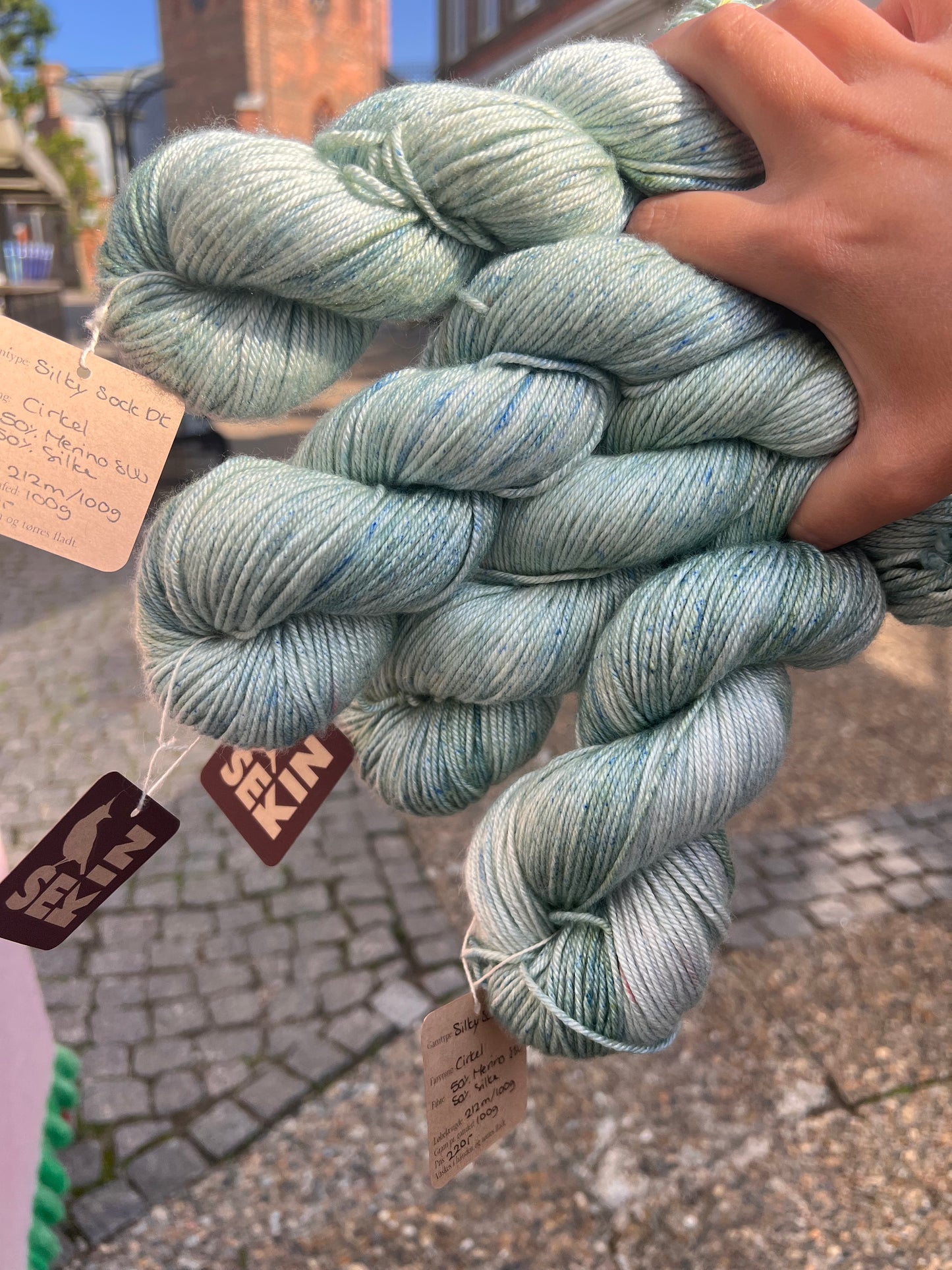 Sekin Håndfarvet Silky Sock DK 100g - "Cirkel”