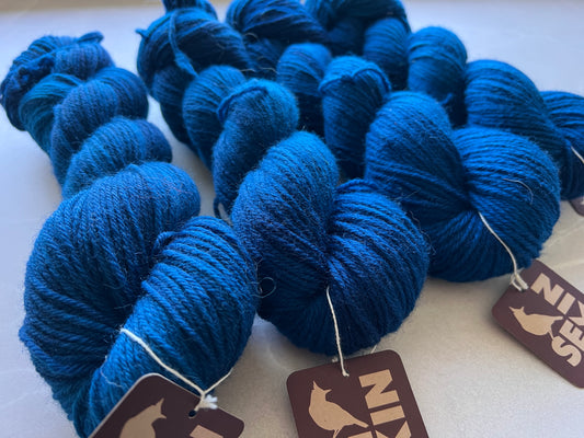 Sekin Highland Wool DK 100g - “Blå”