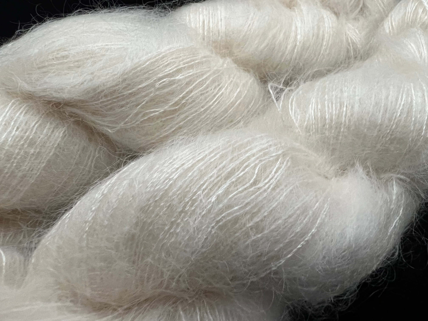 Kidsilk Lace (silke mohair) 50g - 8,4/1nm Sekin